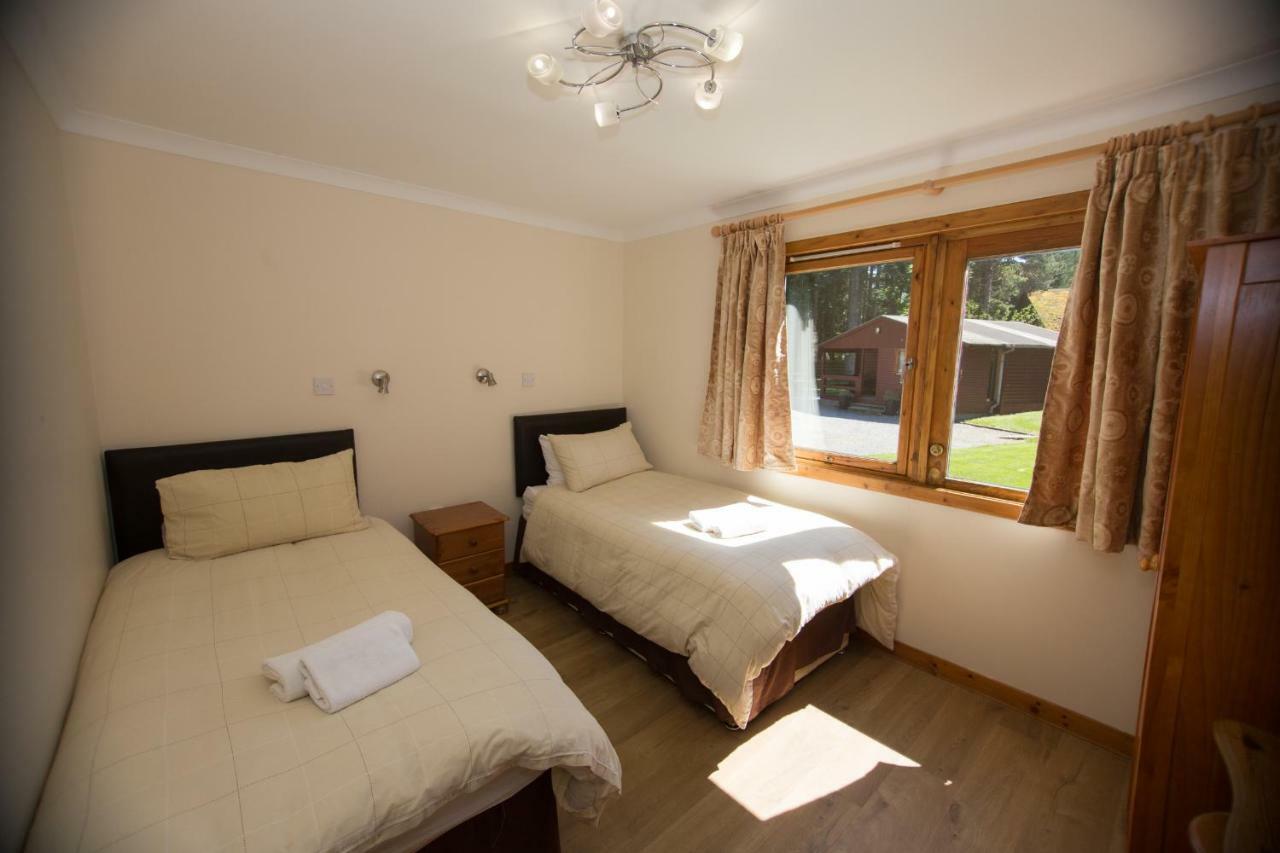 Invercauld Lodges Ballater Exterior foto